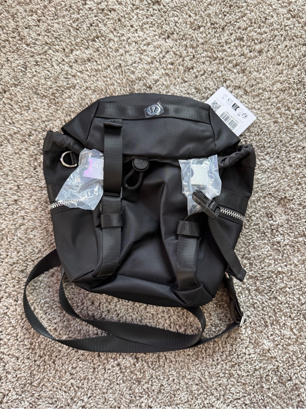 Lululemon Wunderlust Convertible Backpack Mini Black 3L Crossbody Bag NWT - Picture 2 of 7